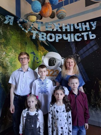 Діти з прийомних сімей відвідали єдиний в області планетарій у Кіровоградському обласному центрі науково-технічної творчості учнівської молоді