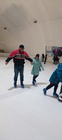 Діти відвідали льодову ковзанку «Слайз»